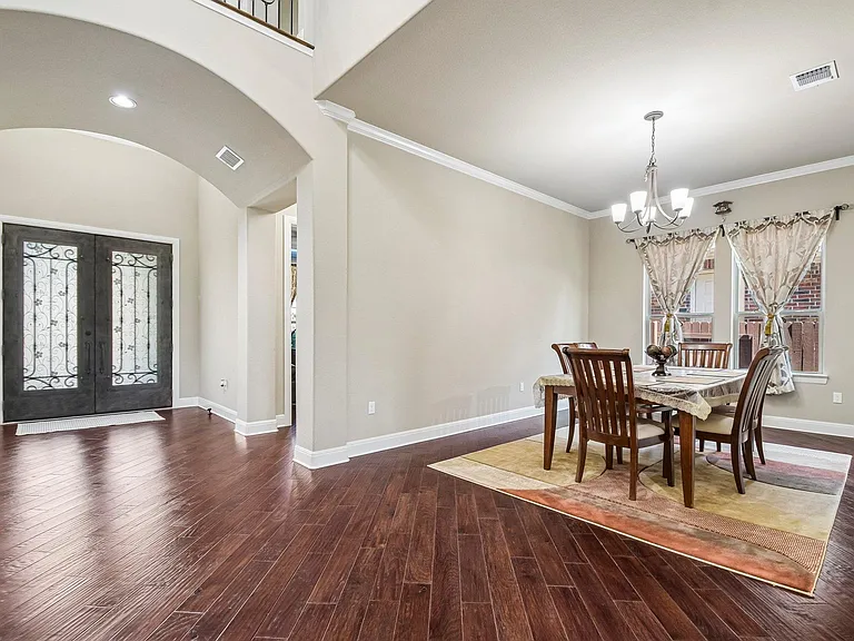10501 Nicolet Way — Photo 8