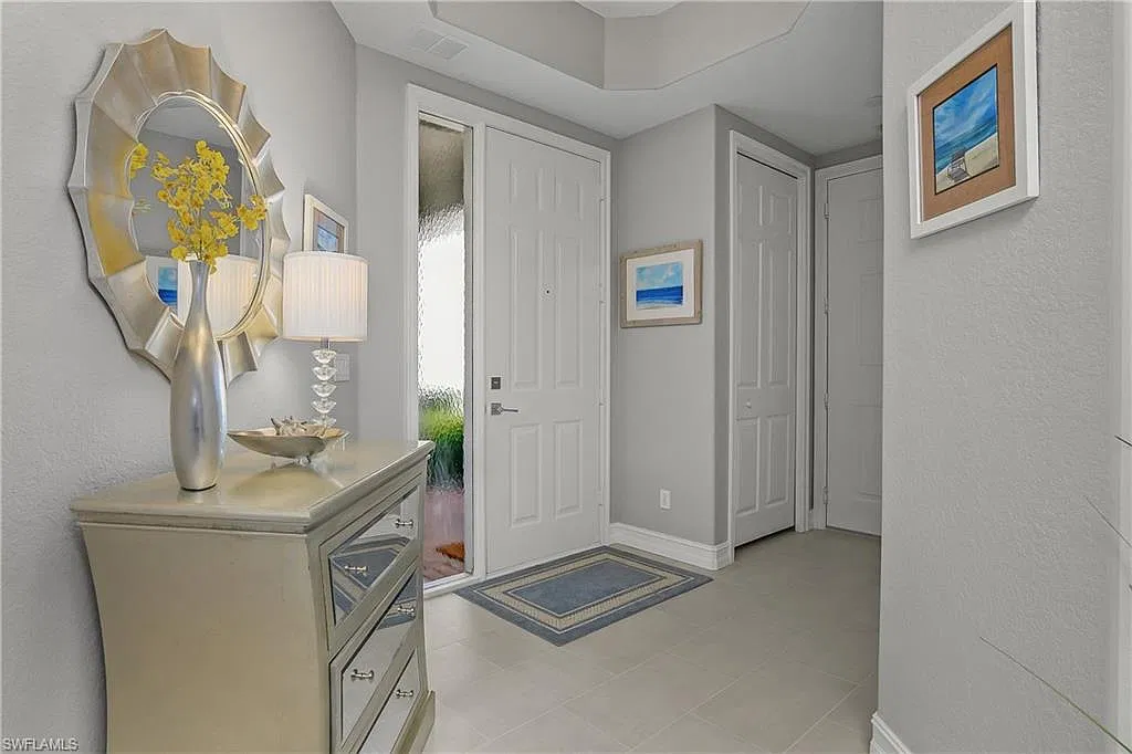 2 bed, 2.0 bath, 2160 sqft, $10,000 — Photo 3