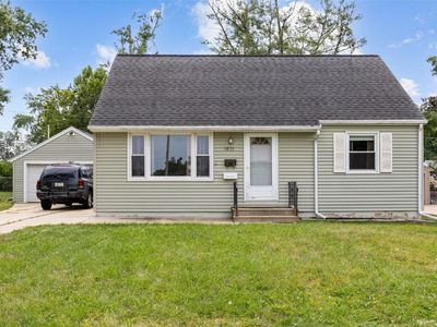 1611 Hollywood Blvd NE, Cedar Rapids, IA, 52402