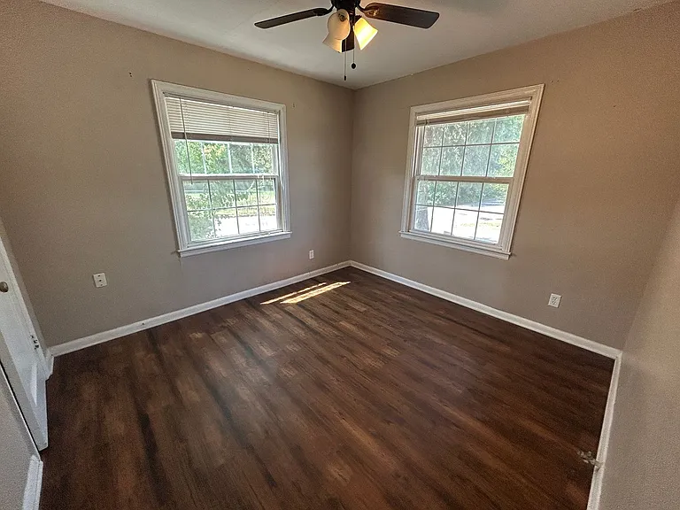 700 N Russell St — Photo 4