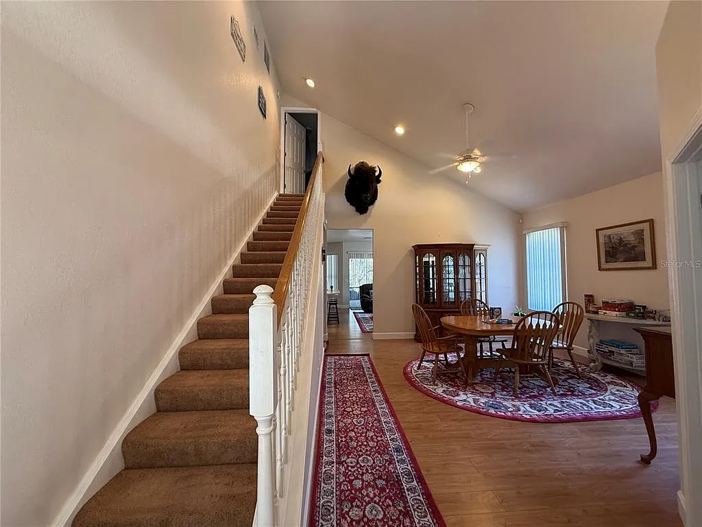 4 bed, 3.0 bath, 2483 sqft, $2,995 — Photo 3