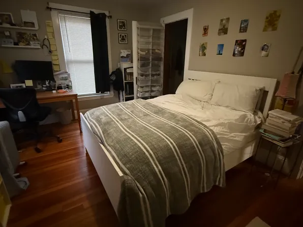 48 Winthrop St Fl 2nd, Medford, MA 02155