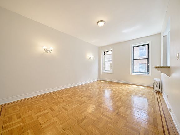 2nd image of 121 Seaman Ave APT 4C
