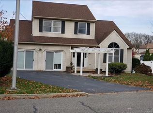 811 Hunter Rd, Easton, PA 18040