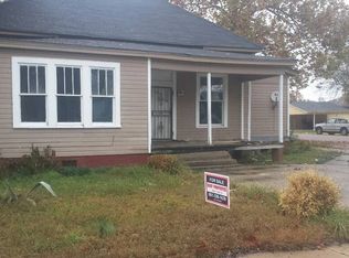 706 W Henry St, Greenwood, MS 38930