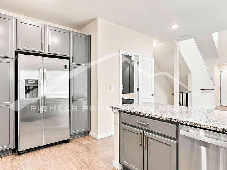 2883 S Fox St — Photo 8