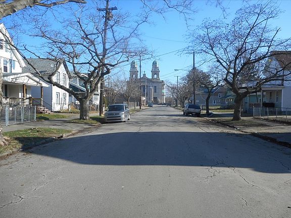 5th image of 6515 Lawn Ave