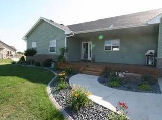 32185 Miller Ln, Montgomery, MN 56069
