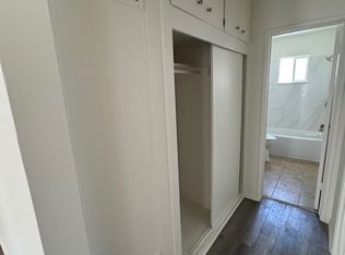 5934 Woodman Ave #7, Van Nuys, CA 91401