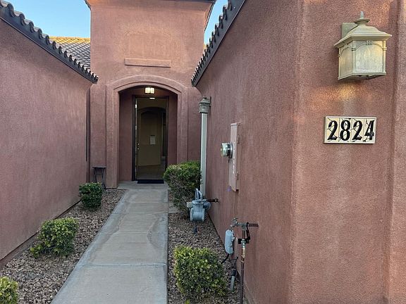 2nd image of 2824 W 31st Pl