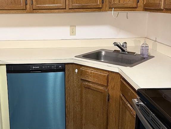 4th image of 4306 Aberdeen Dr #A