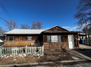 454 Walcott St, Wood River, IL 62095