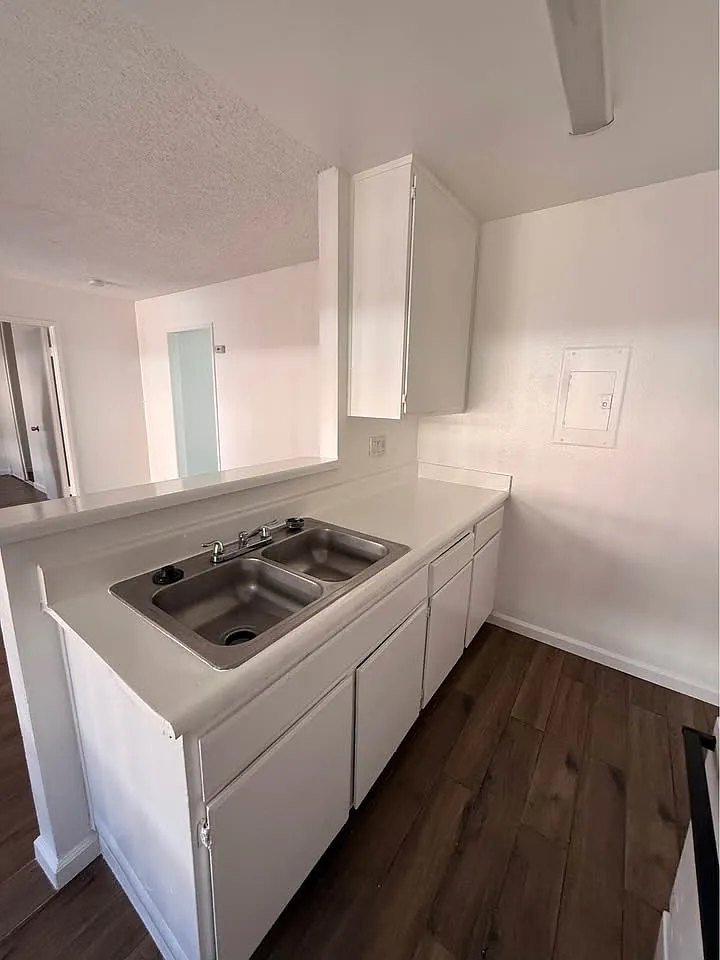 38604 10th St E — Photo 3