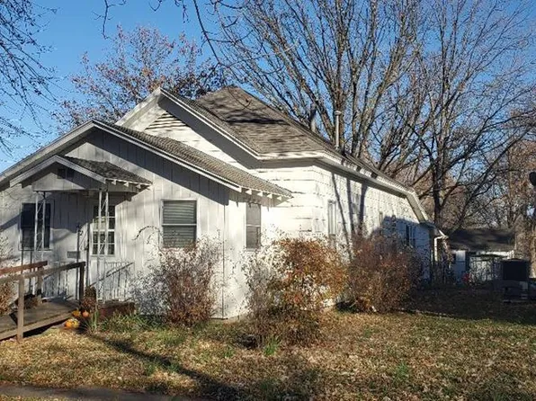 222 S Western Ave, Chanute, KS 66720