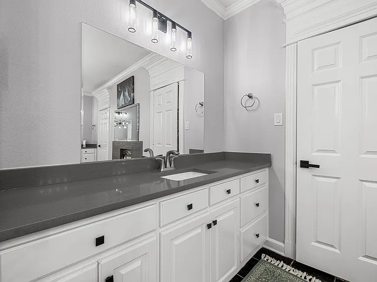 13 Sawgrass St — Photo 16
