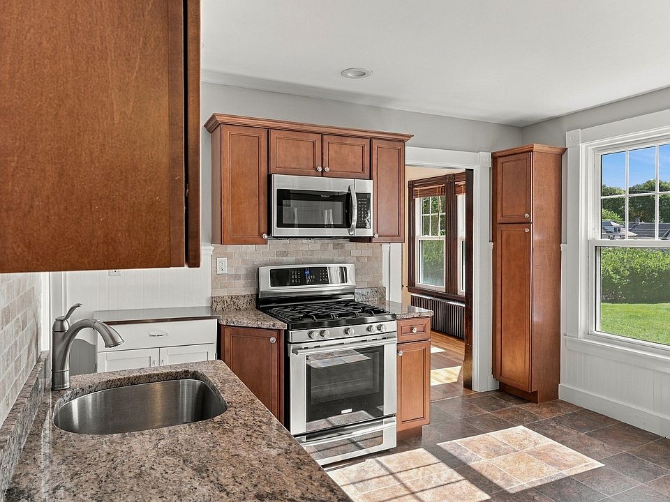 1st image of 236 Bolton St APT 1