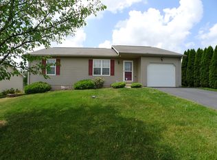 31 Ray Dr, Denver, PA 17517