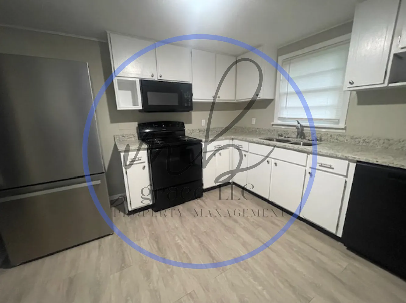 5555 Russell Ave - 1 — Photo 1