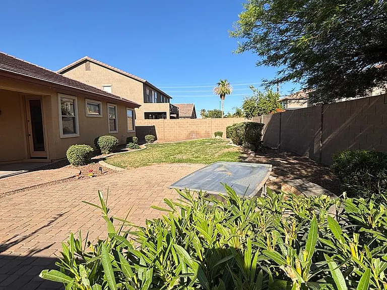 3147 E Vallejo Dr — Photo 37
