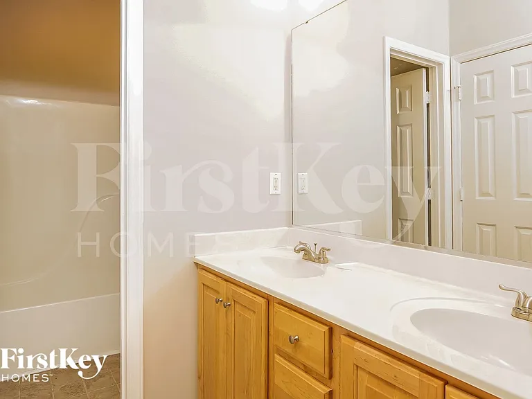 3665 Oak Chase Dr — Photo 13