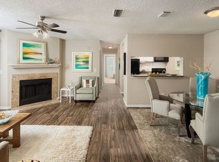 653 Monument Rd APT 1220, Jacksonville, FL 32225