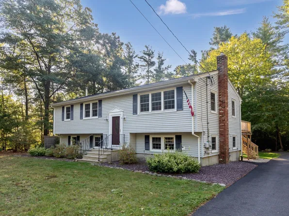 28 Spring St, Plympton, MA 02367