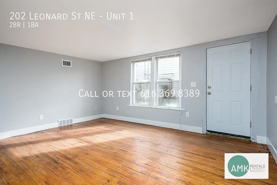 2 bed, 950 sqft, $1,200 — Photo 2