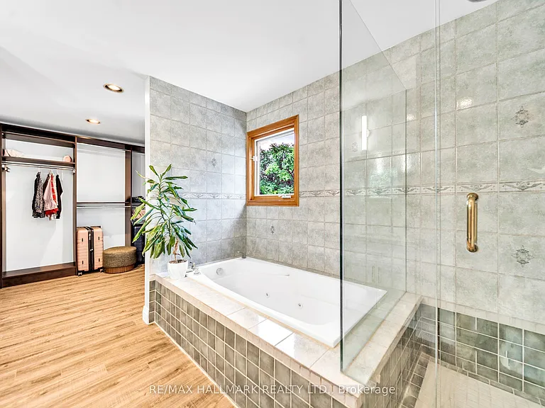 39 Sunnywood Cres — Photo 24