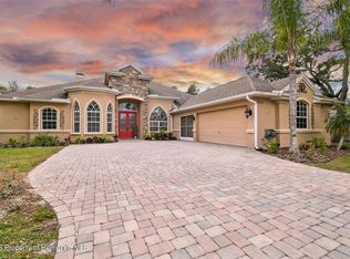 5155 Suwannee Rd, Weeki Wachee, FL 34607