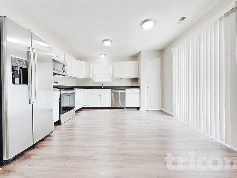 3846 Nuthatcher Dr — Photo 6