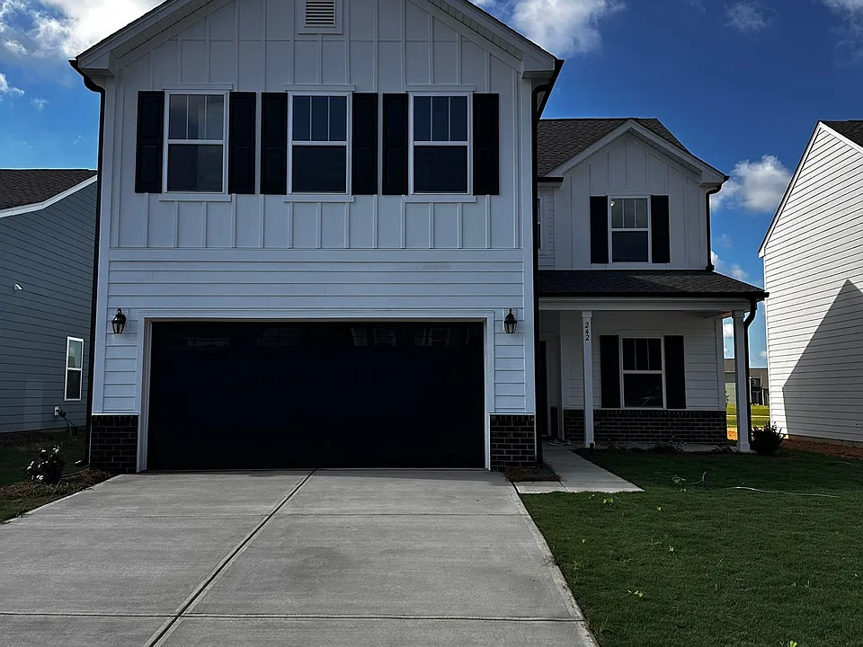 242 Redondo Dr