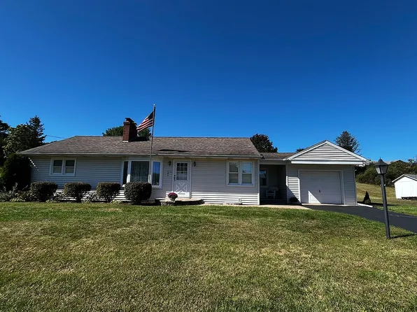 184 Mount Pleasant St, East Freedom, PA 16637