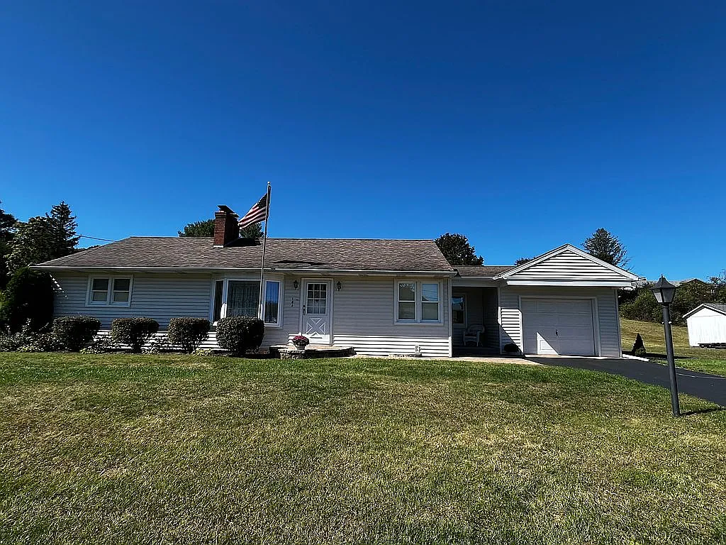 184 Mount Pleasant St photo 1