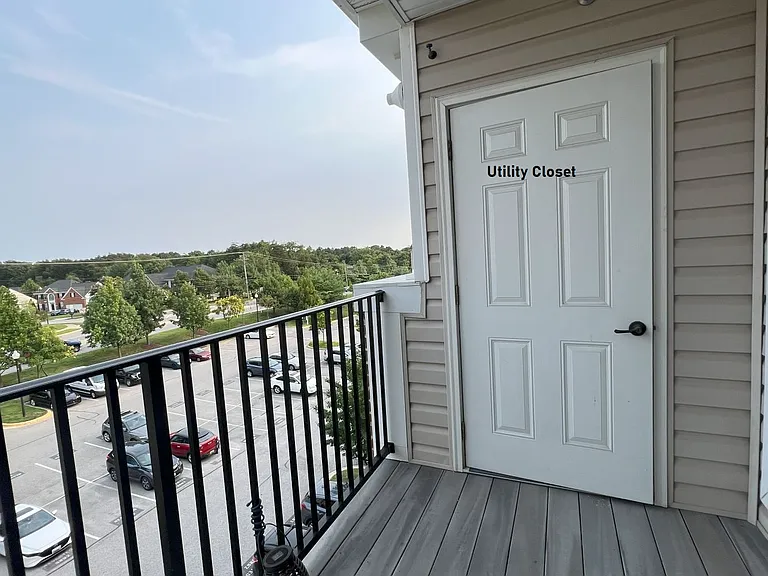 1622 Hardwick Ct #404 — Photo 29