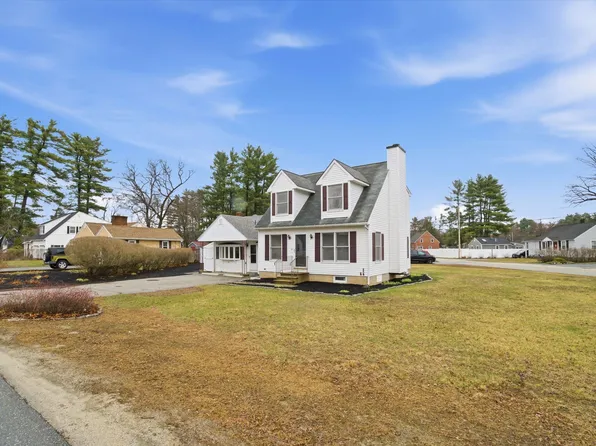 14 Plummer Rd, Bedford, NH 03110