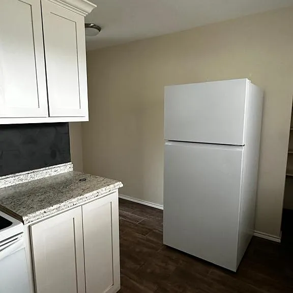 802C S Texas Blvd — Photo 7