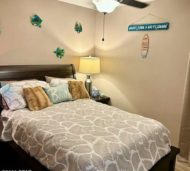 11710 Seashore Ln — Photo 17