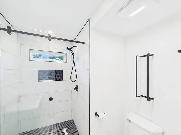 313 Fulton St — Photo 11