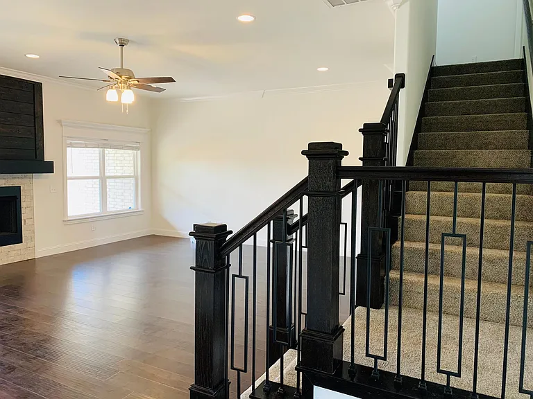 1720 Ella Pl — Photo 4