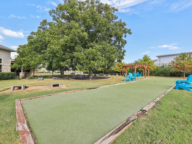 North Creek Apartments in Hutto, Texas