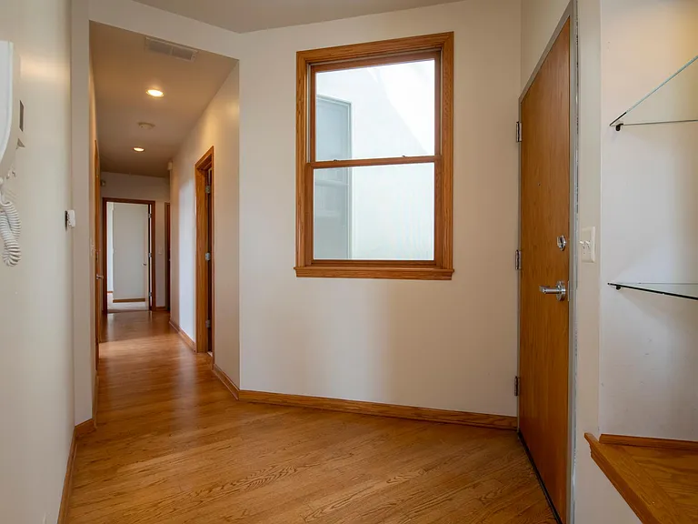 1166 W Grand Ave #3 — Photo 14