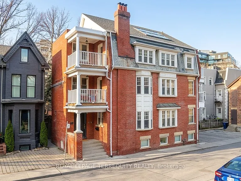 8 Webster Ave #2 — Photo 18
