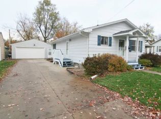 719 W 6th St S, Newton, IA 50208