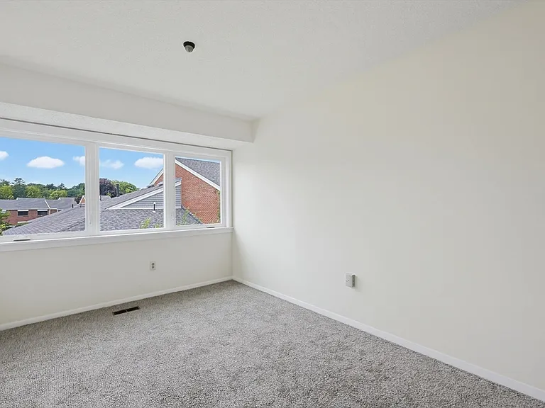 52 Rosewood Dr #52 — Photo 23