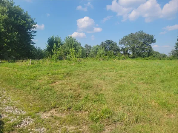 22338 Floyd Moore Rd, Gentry, AR 72734