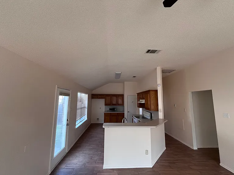 8555 Stetson Dr — Photo 6