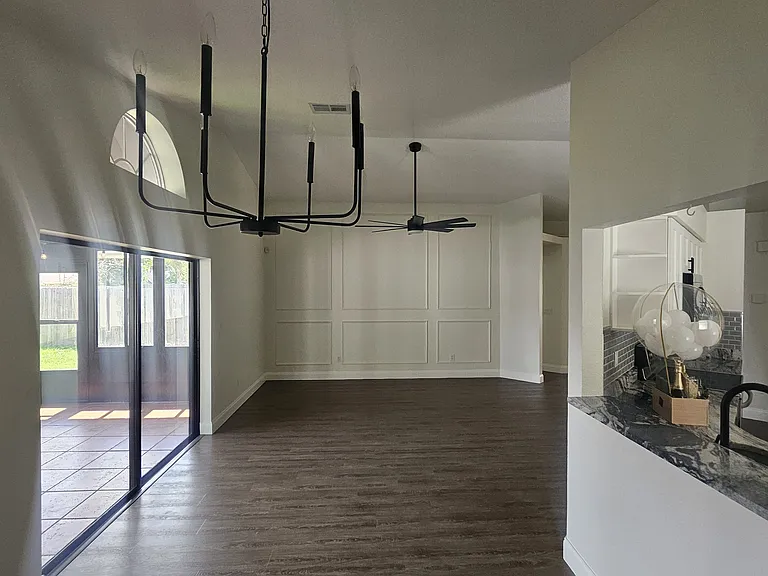 1712 Erin Brooke Dr — Photo 18