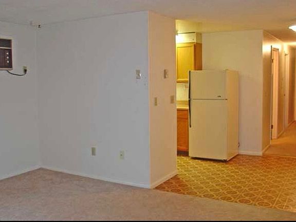4th image of 341 Westchester Sq S #341