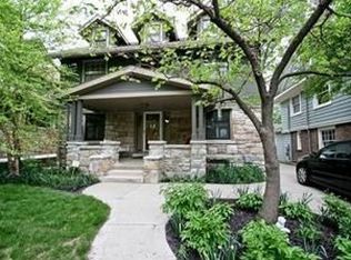 3647 Charlotte St, Kansas City, MO 64109
