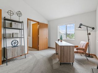 Mequon Trail Townhomes, Mequon, WI 53092